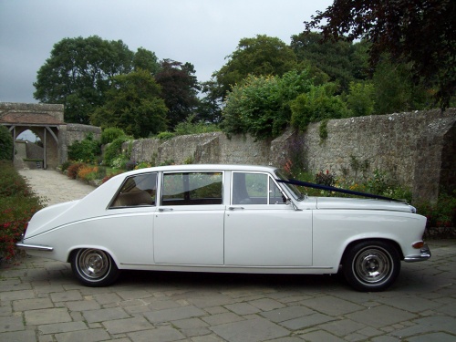 White Daimler 7/8 seat Limousine